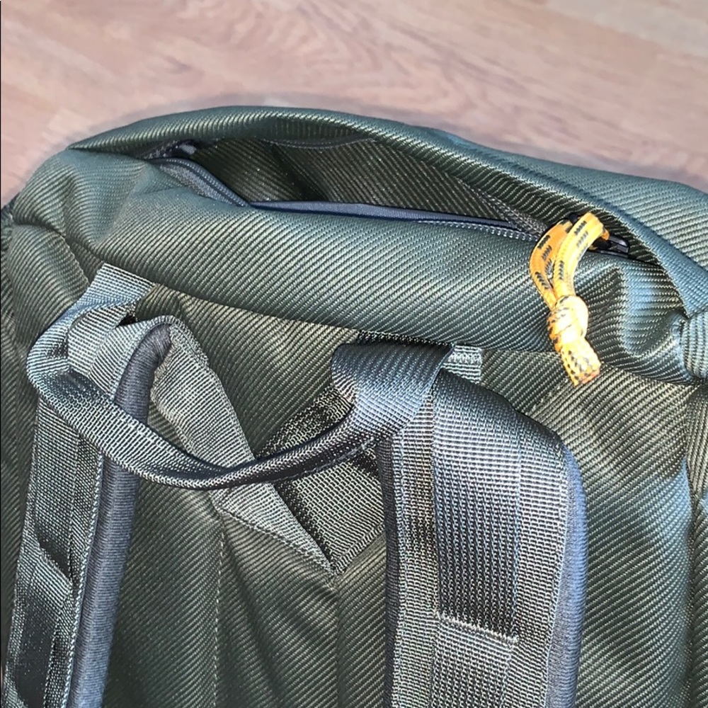 NWT The North Face Top Loader Daypack Backpack - Picture 5 of 13